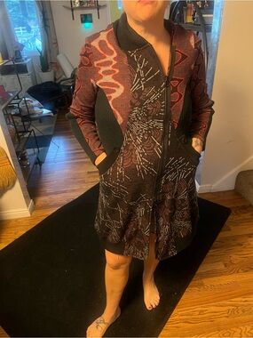 Women's Black & Red Patterned Zip-Front Dress - jacket - super fun pattern!